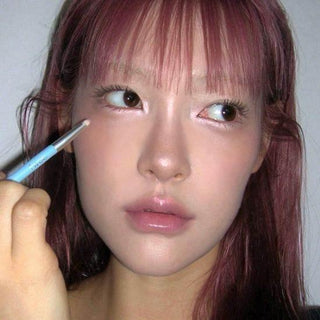 Fwee - Featherlike Dual Highlighter Brush - Koreabe